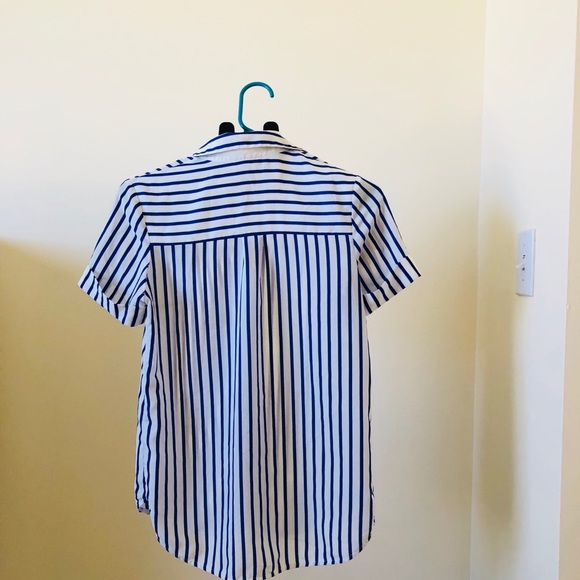 Cute button down shirt - Picture 5 of 5